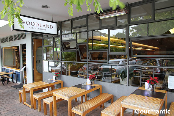woodland kitchen bar